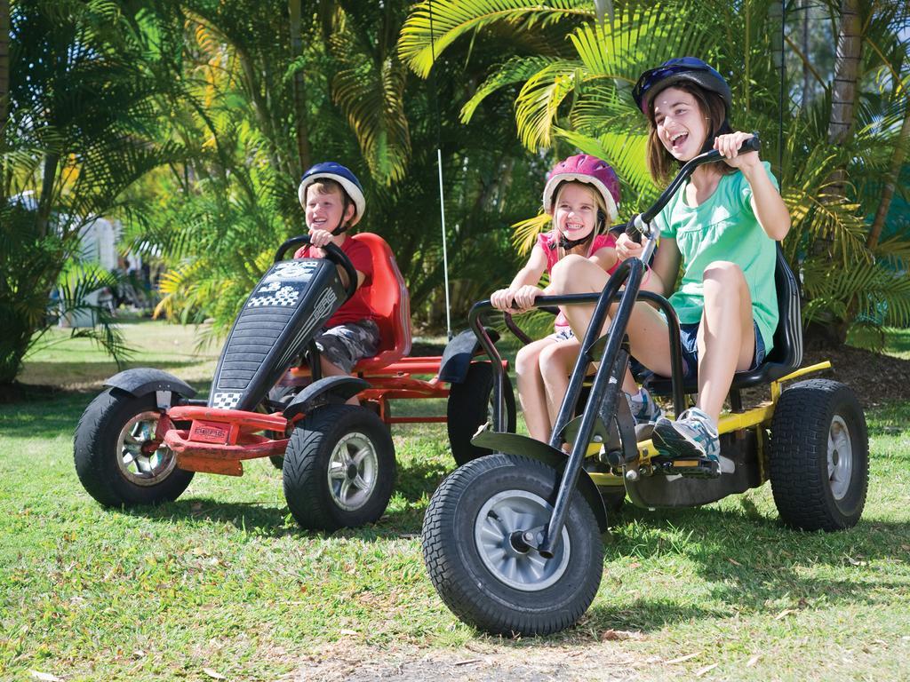 Nrma Treasure Island Holiday Resort Guldkusten Exteriör bild